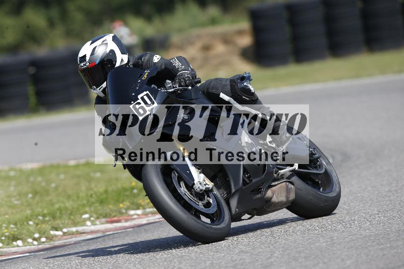 /45 10.08.2025 Plüss Moto Sport ADR/Einsteiger/60